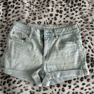 American Eagle light wash jean shorts size 10